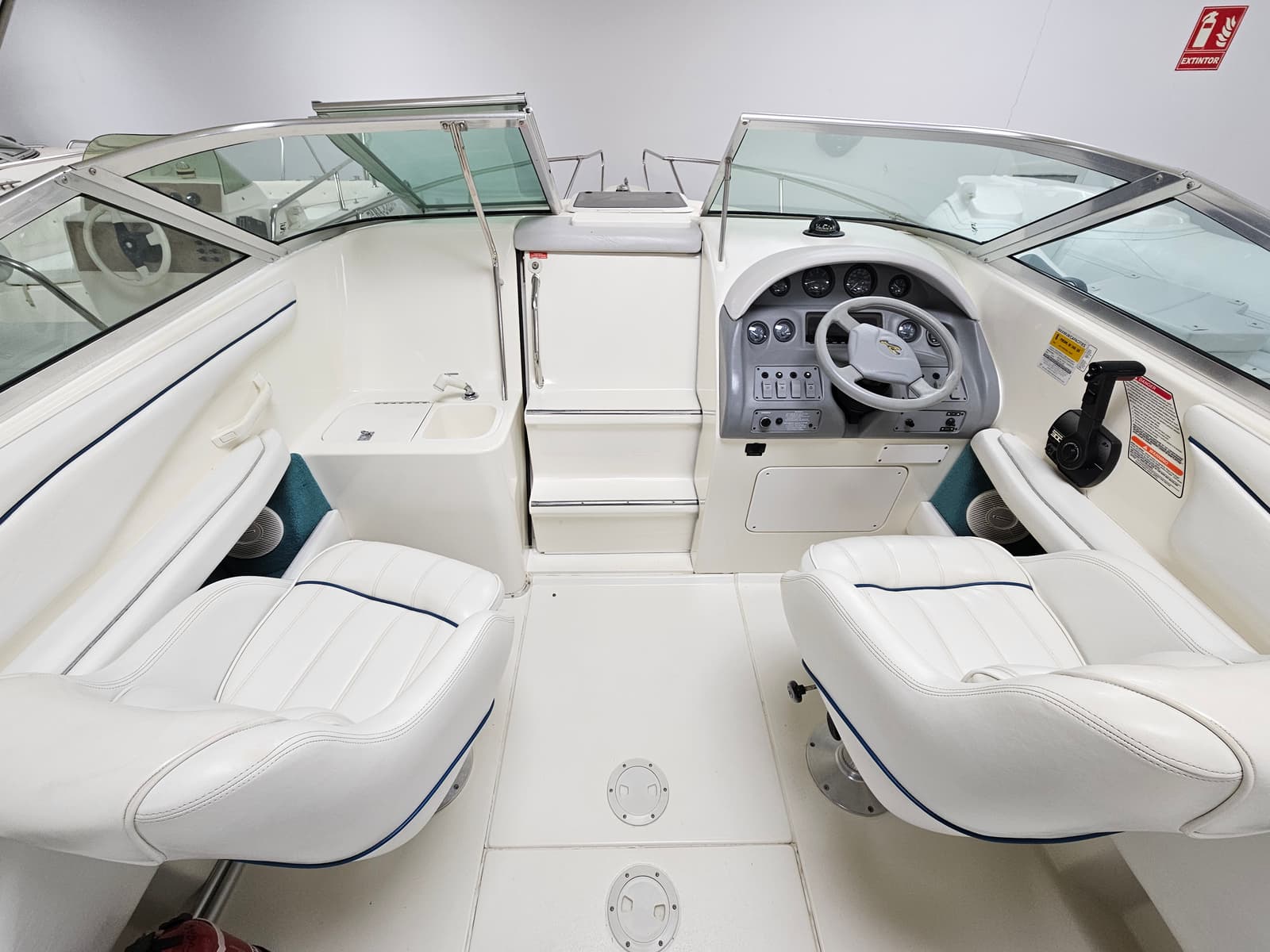 sea ray 230 ov