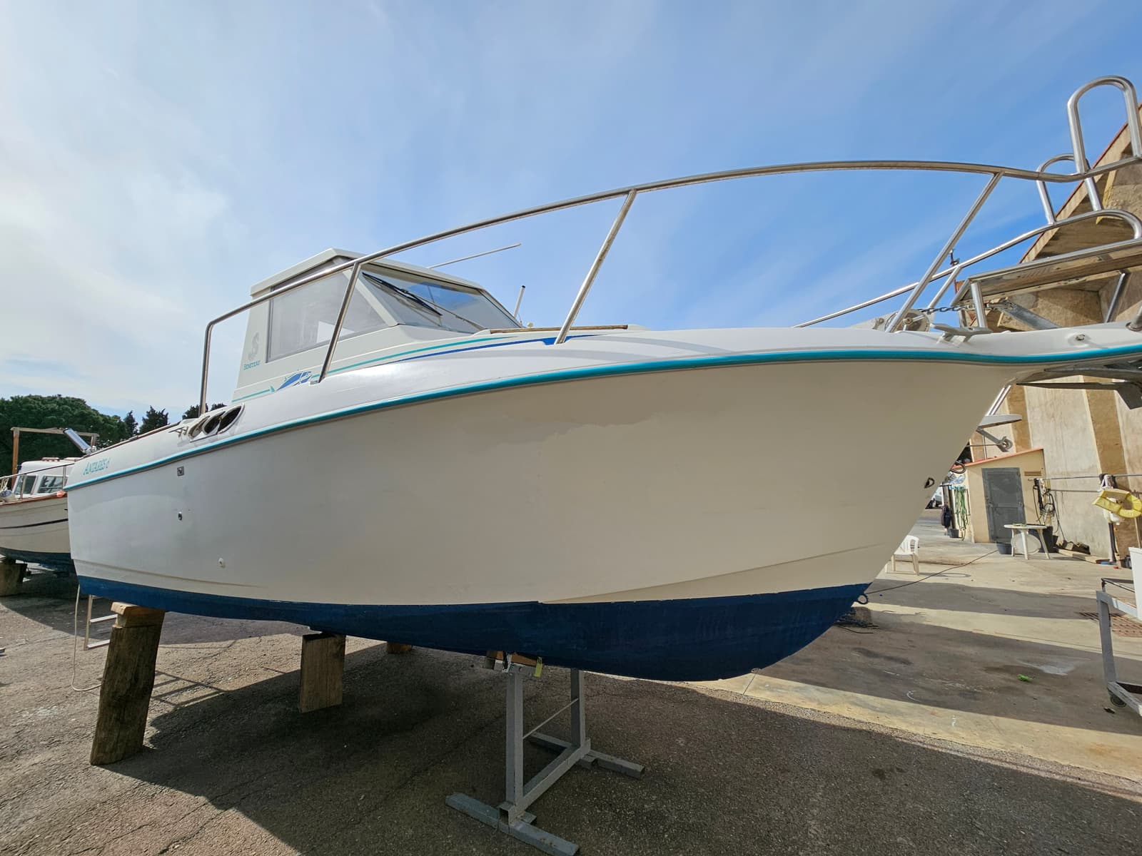 beneteau antares 605