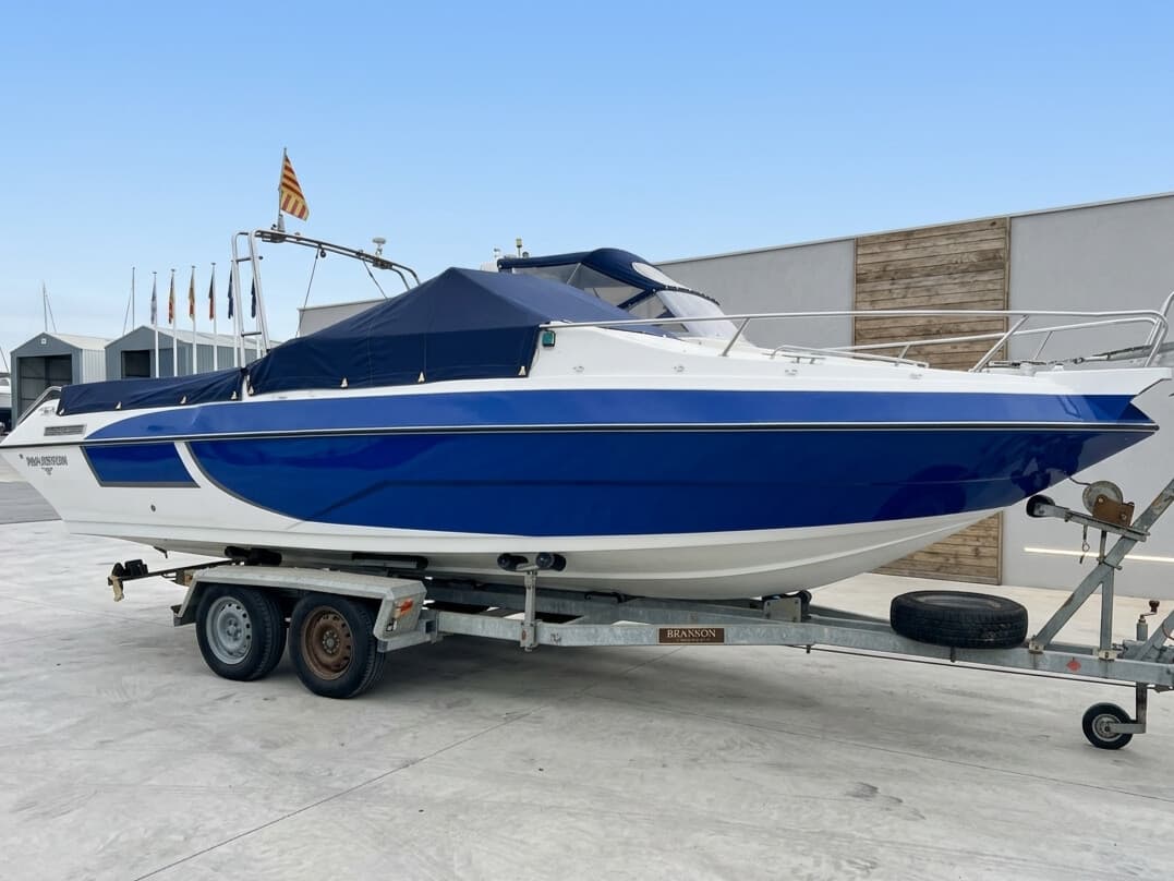 glastron futura 215 ssv