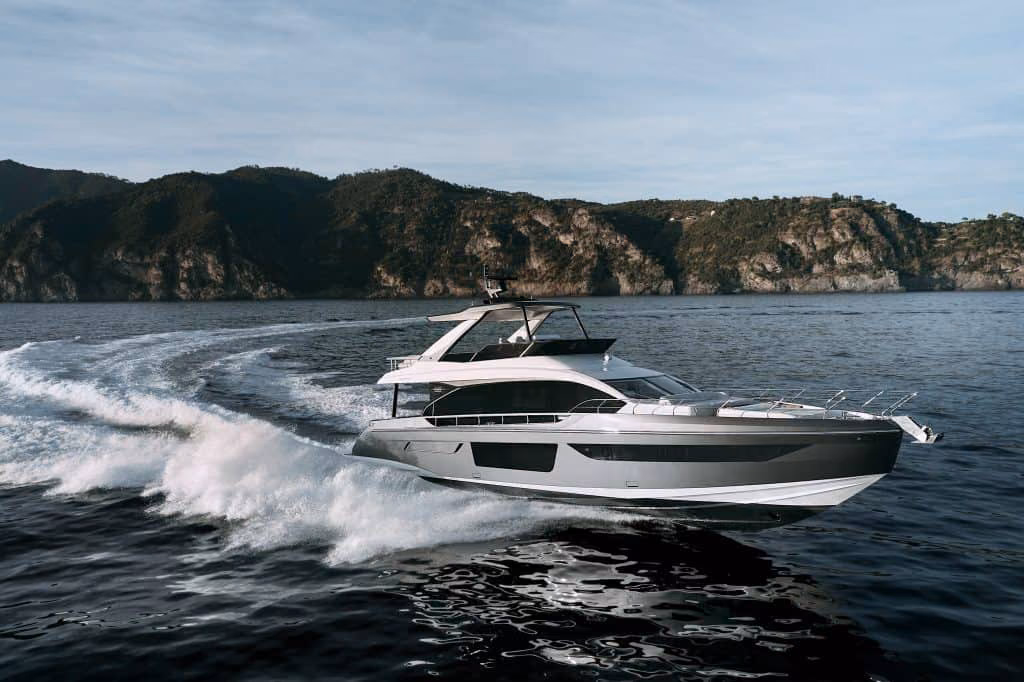 Azimut Fly 68