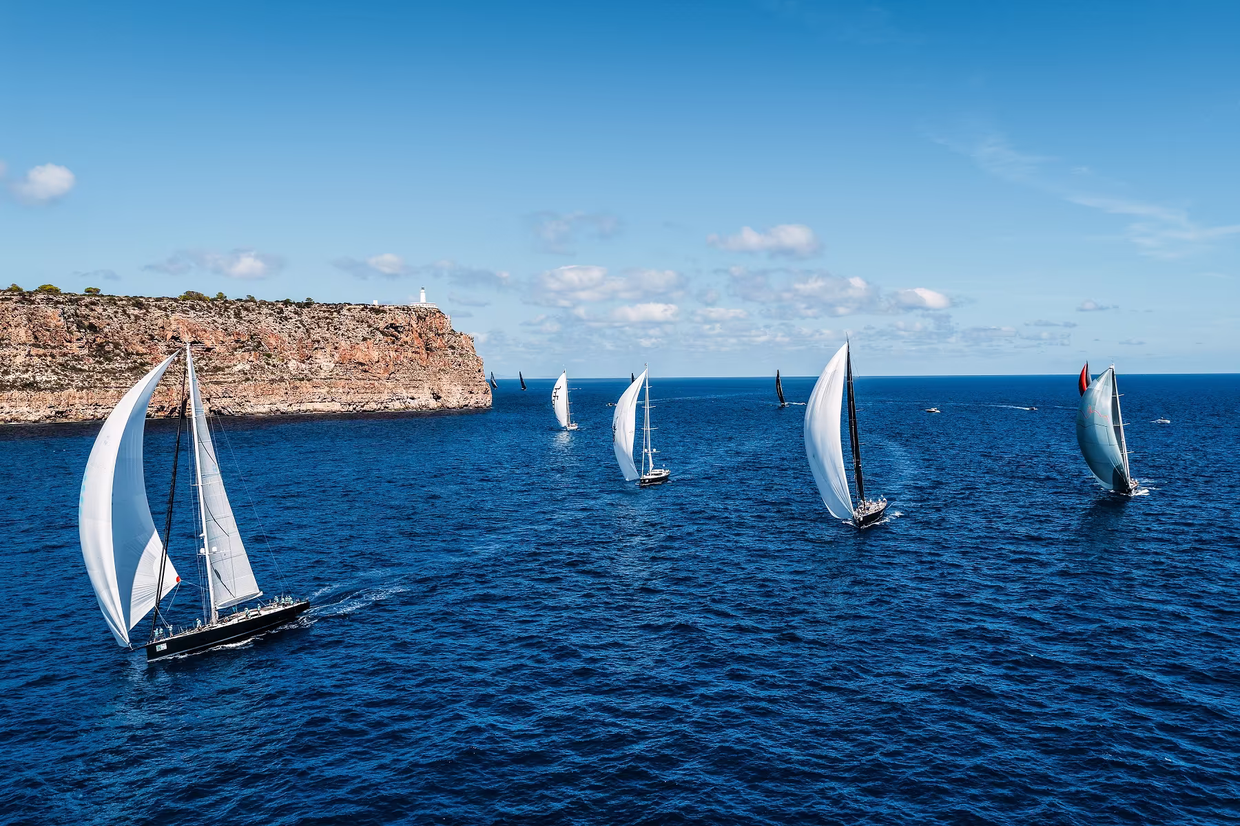 Ibiza JoySail pone el cronómetro en marcha: comienza la carrera para batir el récord entre... - Actualidad - Actualidad náutica
