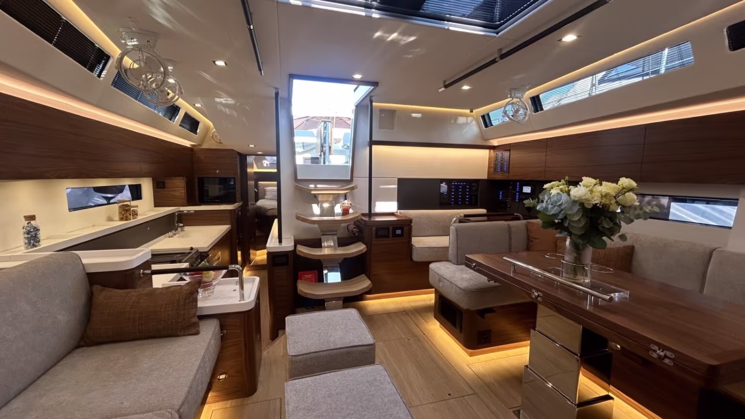 Descubre el Amel 50: El Velero Bluewater Definitivo para tus Aventuras en Alta Mar - Portada - Actualidad náutica